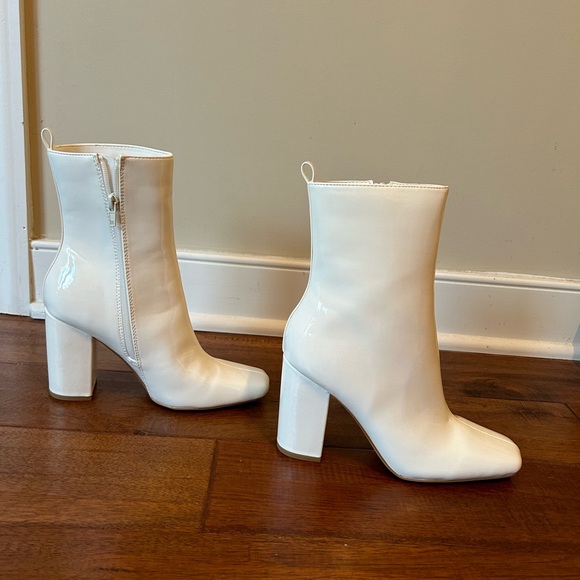 Lulus Bekka white patent square toe mid calf boot, size 7 1/2.  Brand new! - Picture 2 of 11
